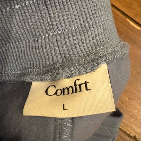 Comfrt Grey Sweatshorts - Picture 5 of 5
